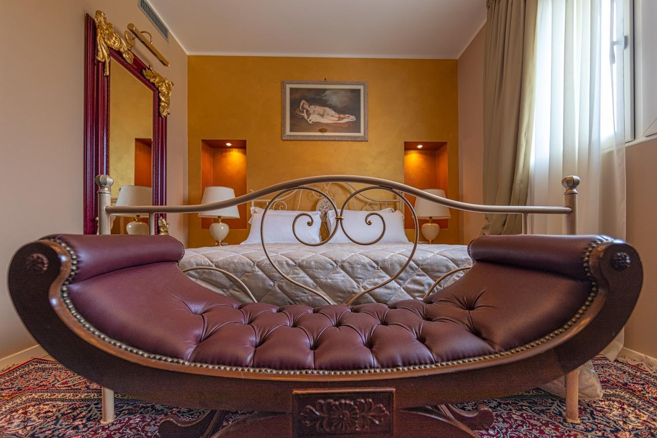 Villa Luisa Rooms And Breakfast Peschiera del Garda Exterior photo